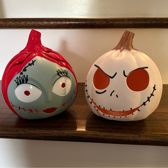 Halloween Disney Nightmare Before Christmas LED Pumpkin Set Sally & Jack 6in - Picture 1 of 5